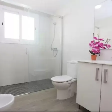 Hotel Tranquila 8 Personas En 3*