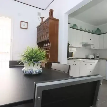 Hotel Tranquila 8 Personas En 3*